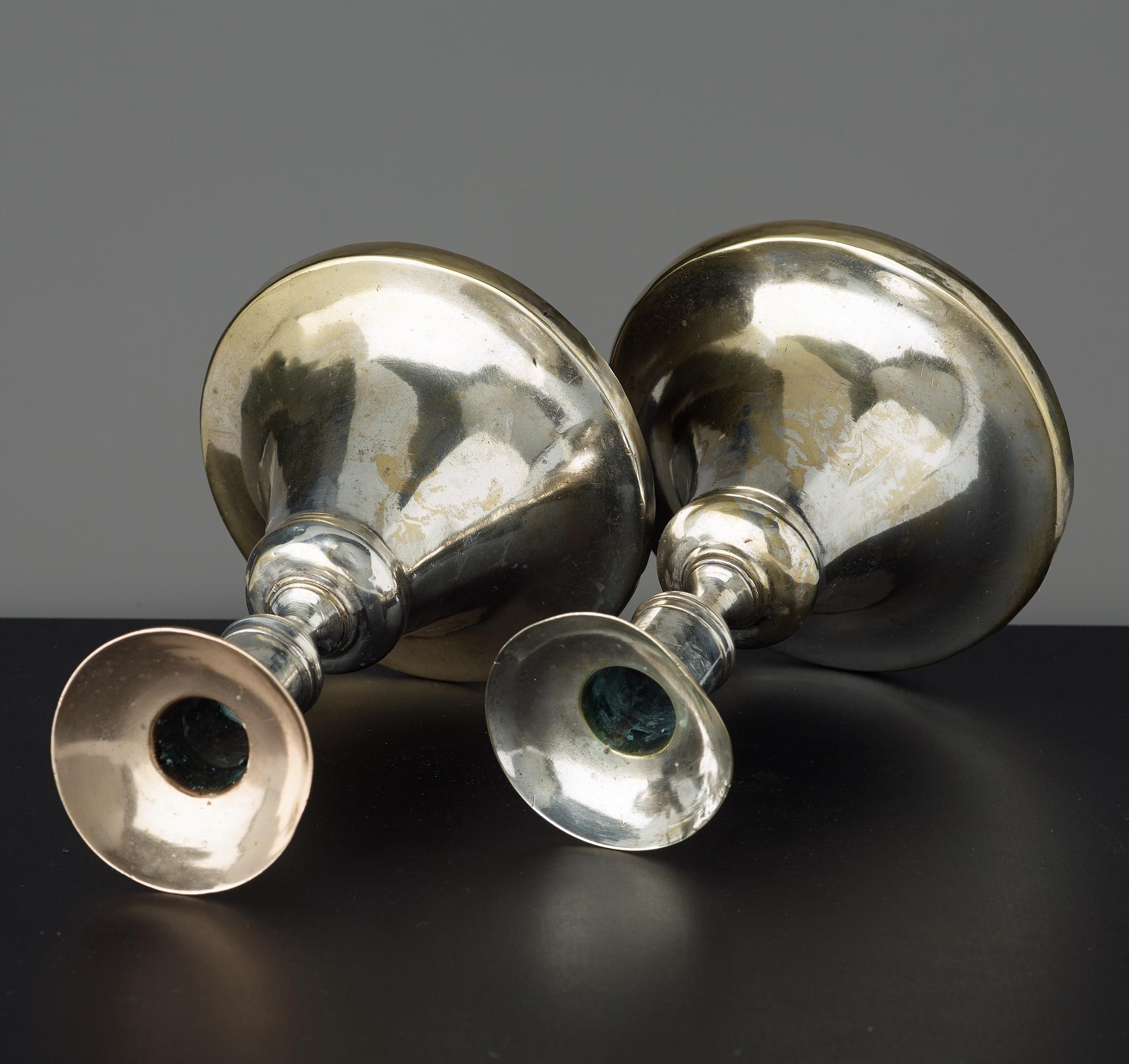 LJUSSTAKAR, ett par, tillhört Silfversparre, Sverige, 1700-talets andra hälft.