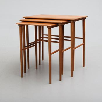 SATSBORD, 3 delar, 1900-talets andra hälft.