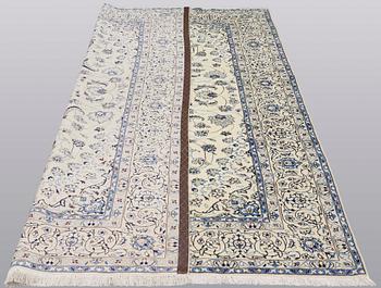 Matta, Nain part silk, sk 9LAA, ca 500,000 knutar/kvm, 296 x 191 cm.