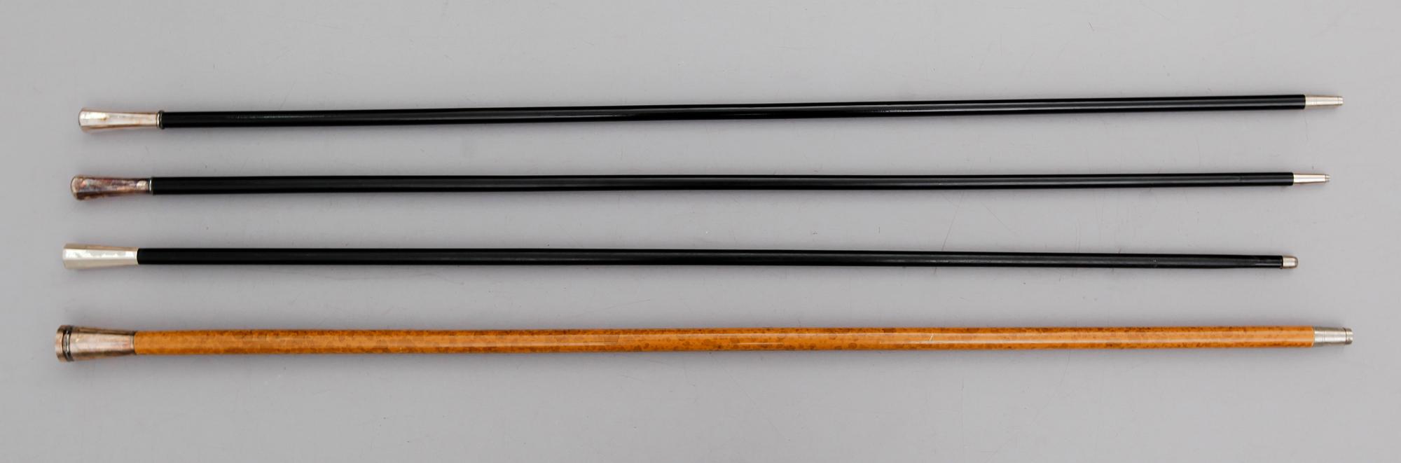 STUDENTKÄPPAR, 4 st, två med silverkryckor, 1900-talets andra hälft.