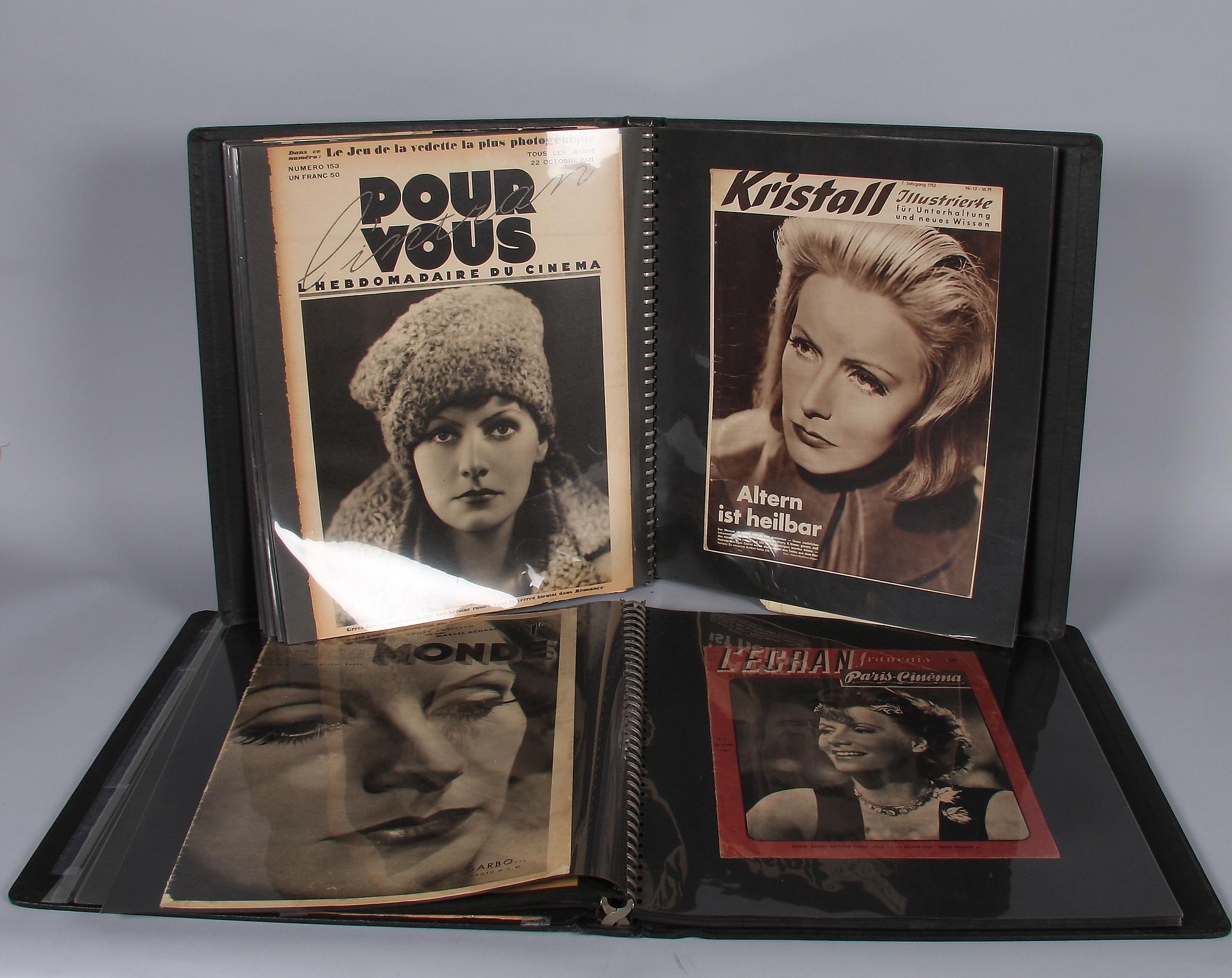 ALBUM MED TIDNINGSOMSLAG, 2 st, 1920-70-tal.