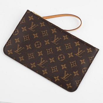 Louis Vuitton, a 'Pochette Never Full', 2015.