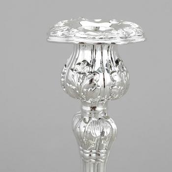 LJUSSTAKAR, ett par, silver, nyrokoko, Petter Wigren Malmö 1848.