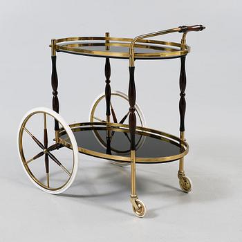 SERVERINGSVAGN, 1900-talets andra hälft.