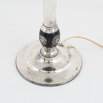 Bordslampa, nysilver, Swedish Grace, GAB, 1900-talets första hälft.