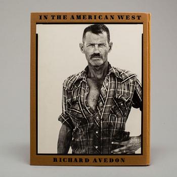 FOTOBOK, Richard Avedon,"In The American West".