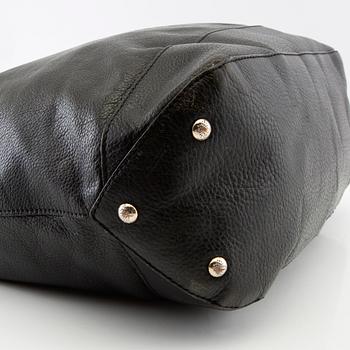 Mulberry, a black leather 'Effie' handbag.