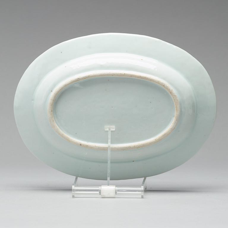 A pair of blue and white armorial dishes, Qingdynasty, Qianlong (1736-95).