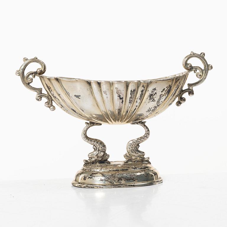 A possibly Spanish silver bowl, unclear/worn marks, 20th century.