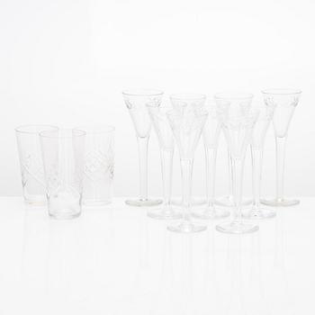 A 110-piece set of glassware from Riihimäen Lasi, Leo-, Yrjö and Aino series, mid- and latter half of the 20th century.