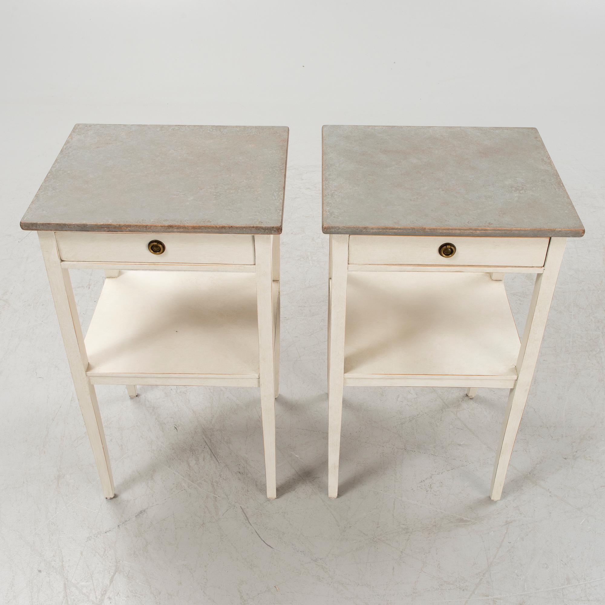 A pair of bedside tables, first half of the 20th century.