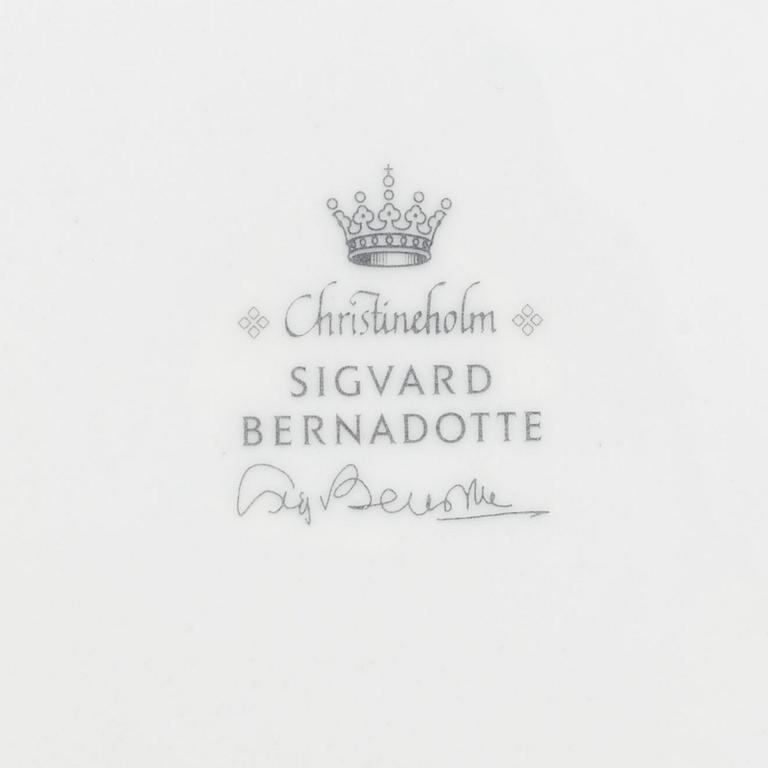 SIGVARD BERNADOTTE, 28 psc porcelaine, 'Christineholm'/'Marianne', Fyrklövern 1999-2000.
