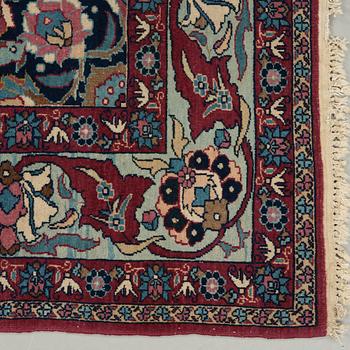 A RUG. Semi-antique Teheran. 196,5 x 142,5 cm.