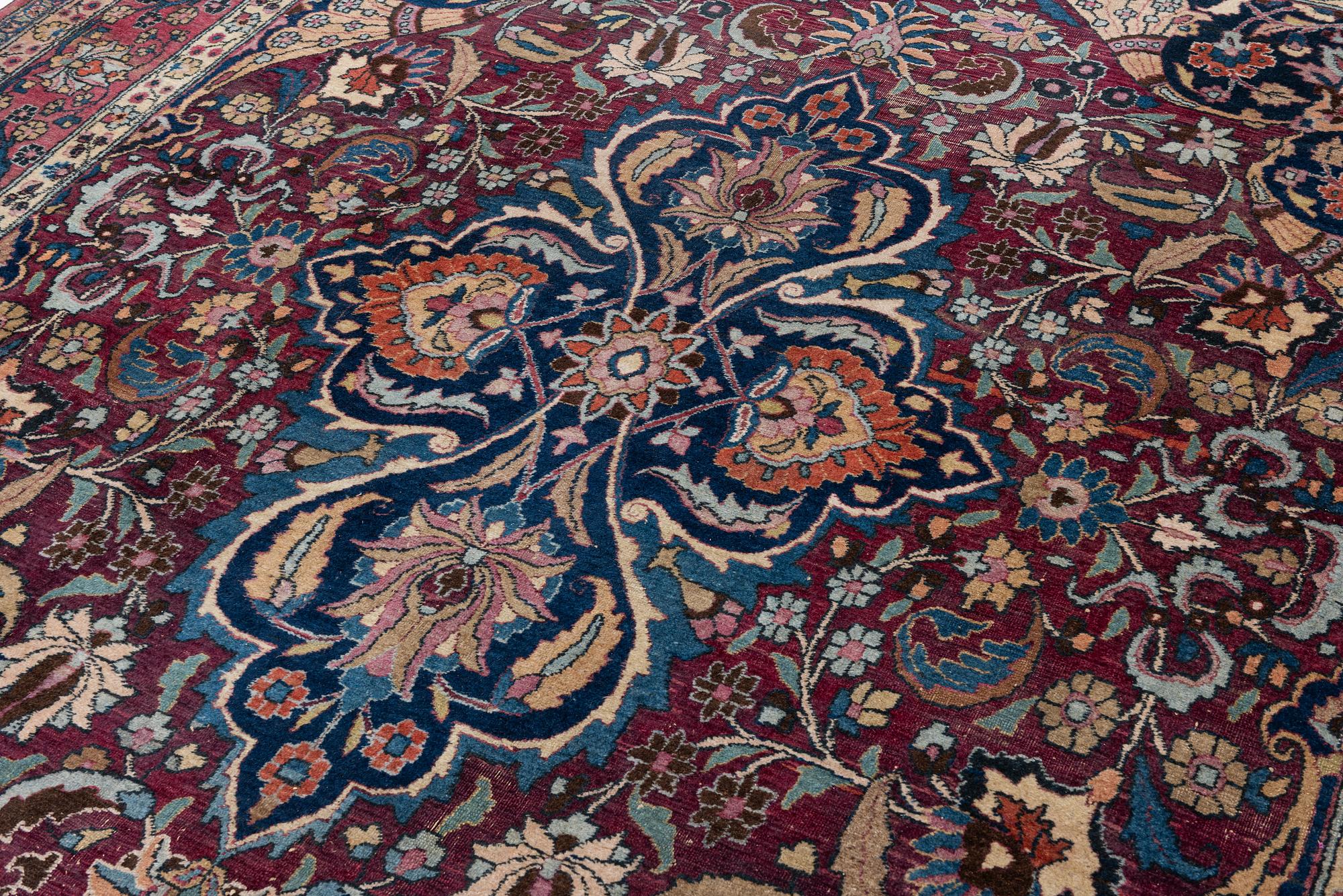 Carpet, Mesh, semi-antique. approx. 335 x 250 cm.