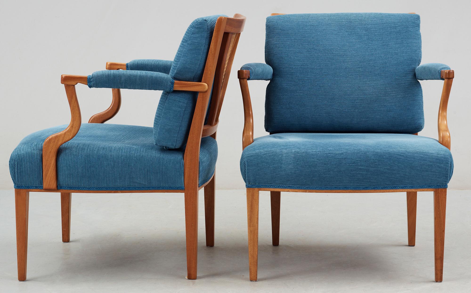 JOSEF FRANK, karmstolar, ett par, Firma Svenskt Tenn, modell 969.