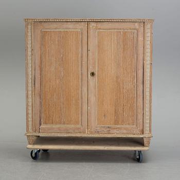 A Gustavian sideboard, circa 1800.