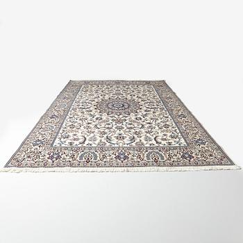 Rug, Nain, approx. 353 x 248 cm.