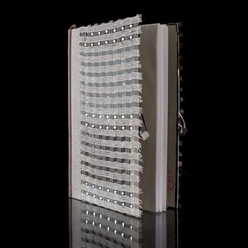 ELINA LIIKANEN
"Iso talvikirja"
Kirja