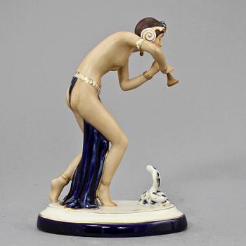 FIGURIN, porslin, Royal Dux 1900-tal.