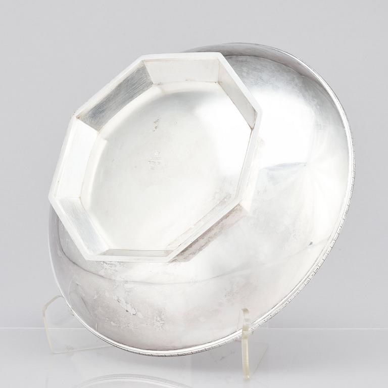 Wiwen Nilsson, a 900/1000 silver bowl, Lund, Sweden 1931.