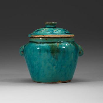 A turquoise-glazed jar with cover, Ming dynasty (1368-1644).