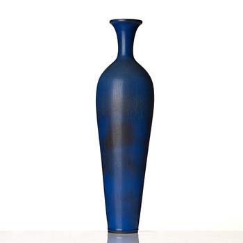 Berndt Friberg, a blue glazed "rabbit's fur" stoneware vase, Gustavsberg studio, Sweden 1958.