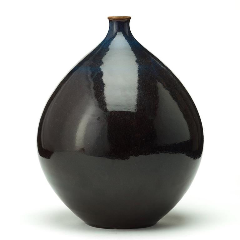 Stig Lindberg, A Stig Lindberg stoneware vase, Gustavsberg studio, Sweden 1953.