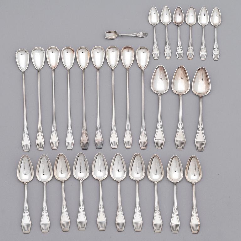 A 131-piece set of 'Suomi' silver cutlery, Suomen Kultaseppä oy/ Kultateollisuus oy, Turku 1927-1991.