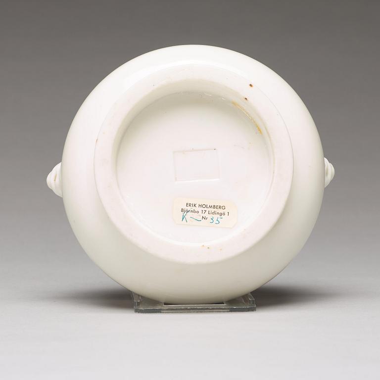 A blanc de chine/dehua censer, probably Ming dynasty (1368-1644).