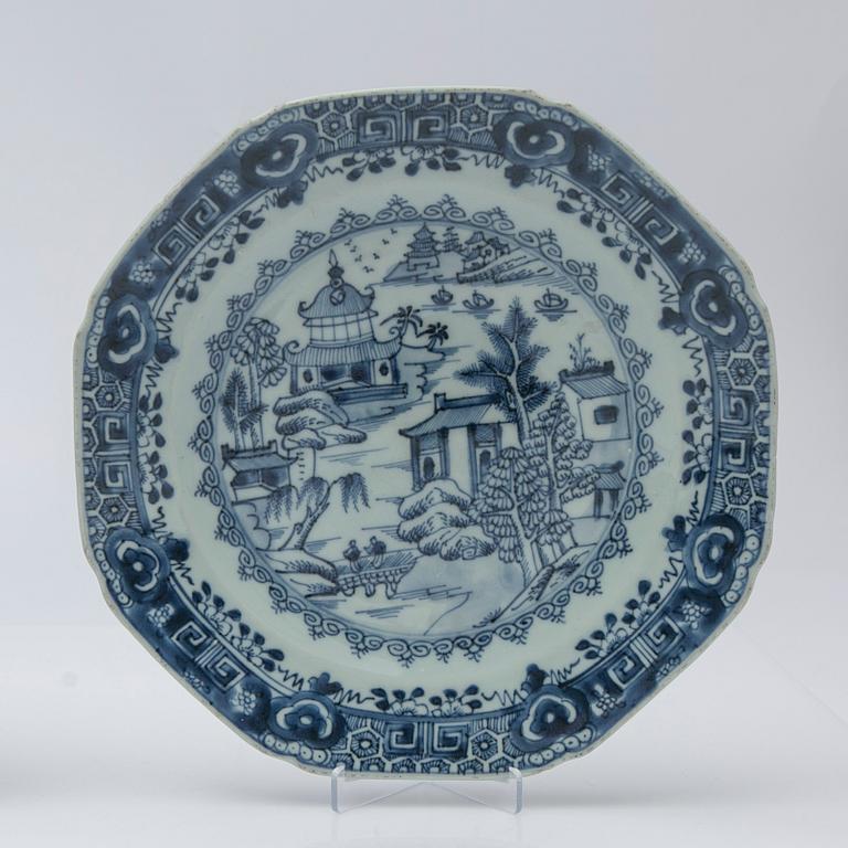Tallrikar, 4 st, Kina, Qianlong (1736-95).