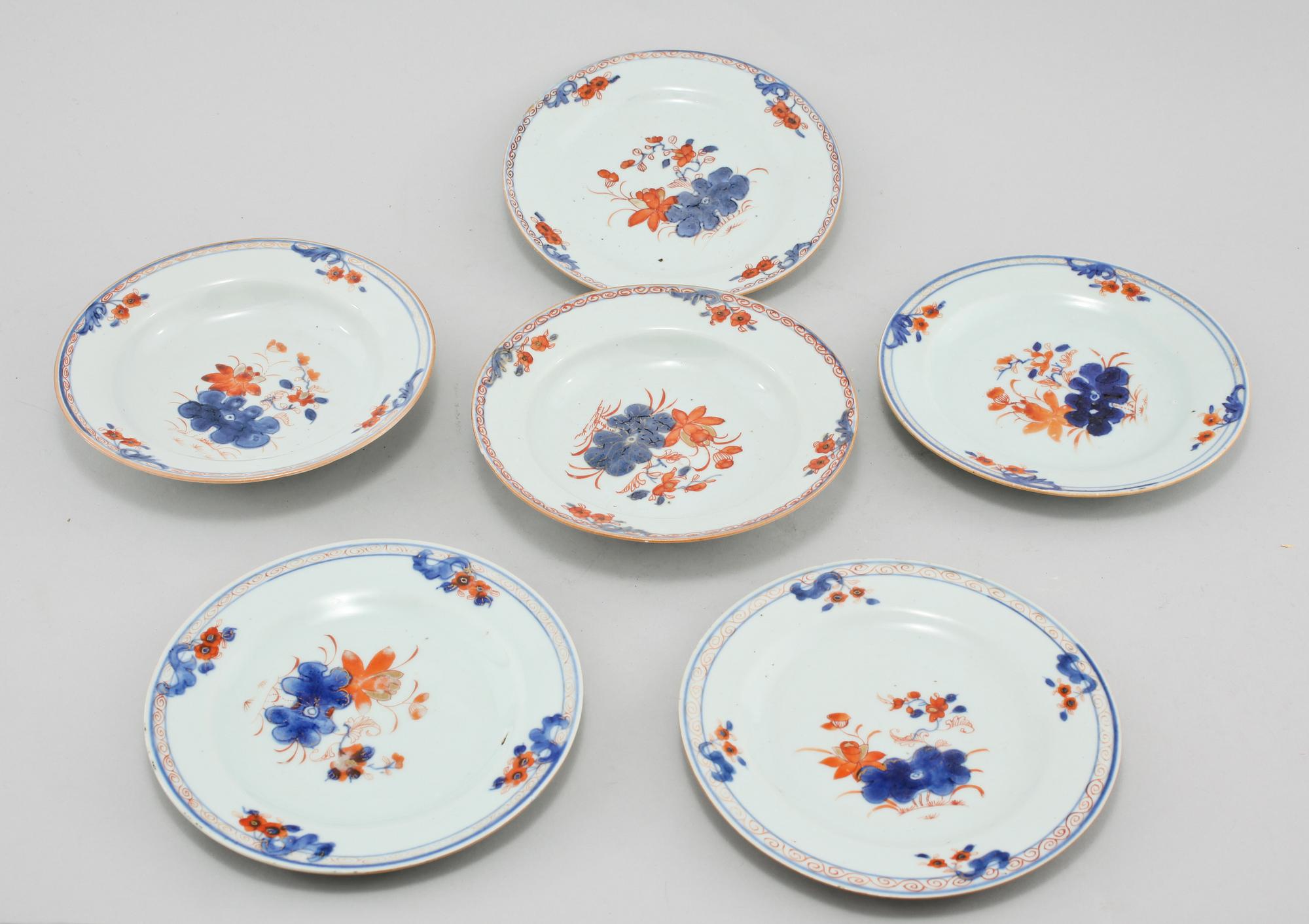 BÄRTALLRIKAR, 6 st, snarlika, porslin, Kina, 1700-tal.