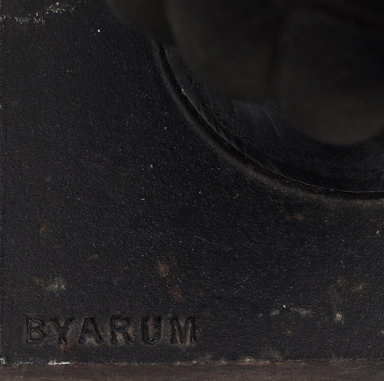 TRÄDGÅRSURNOR, 2 st, sandgjuten aluminium, Byarums Bruk, 1900/2000-tal.