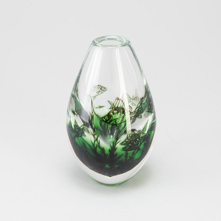 A glass vase by Edward Hald, Orrefors.