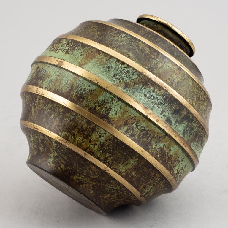 A bronze Art Deco vase, Svenska Metallverken, 1920's/30's.