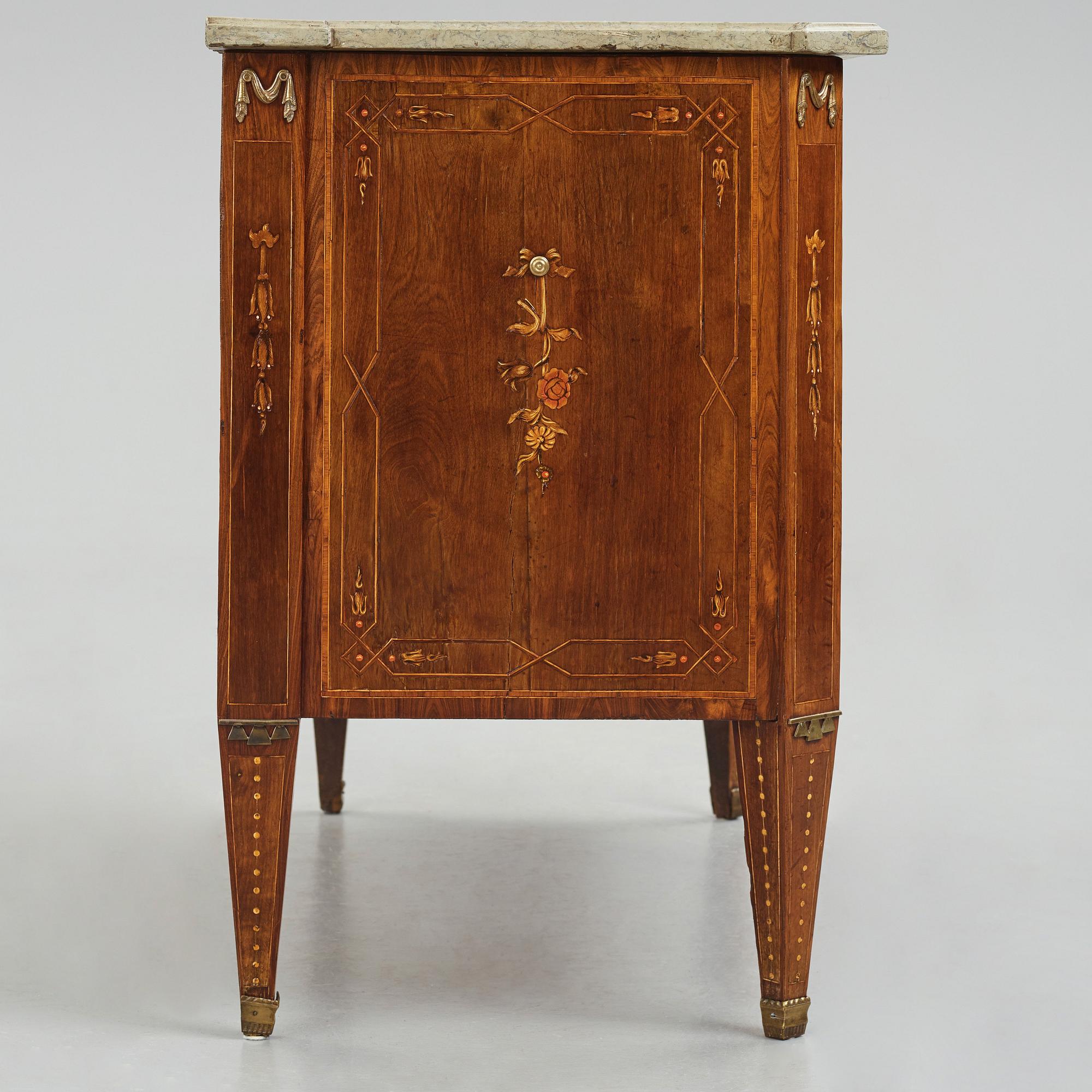 A Gustavian late 18th century commode by N P Stenström (master in Stockholm 1781-1790), not signed.