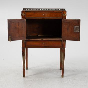 A late Gustavian mahogany-veneered chamberpot cupboard, late 18th century.