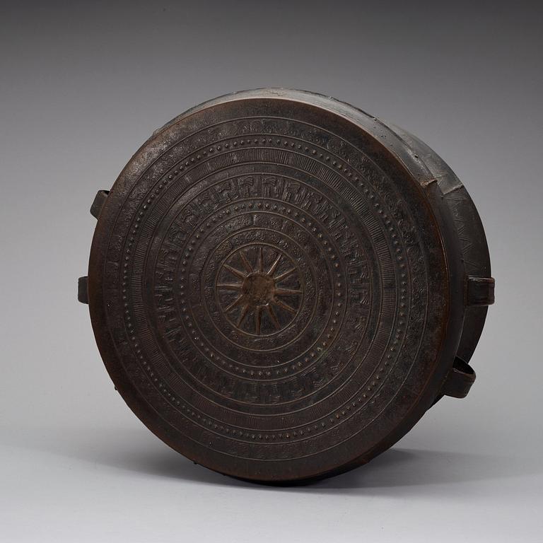 An archaistic bronze drum, presumably Song dynasty (960-1279).