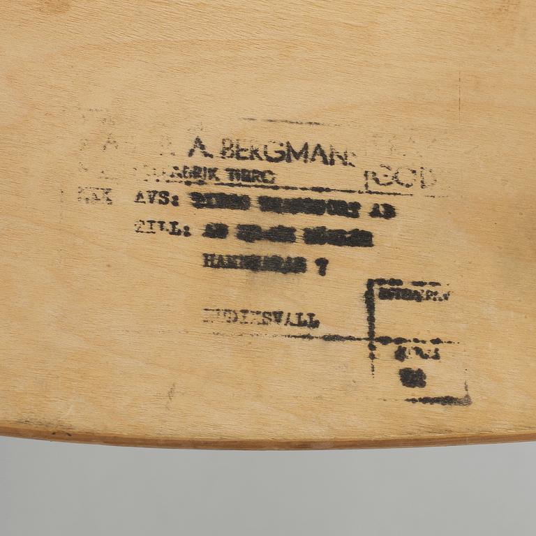 STOLAR, 4, varav 2 st "Fanett", Ilmari Tapiovaara, Edsbyverken, formgiven 1955.