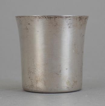 BÄGARE, 6 st, silver, mestadels CG Hallberg, Stockholm, 1953. Vikt ca  146 gram.