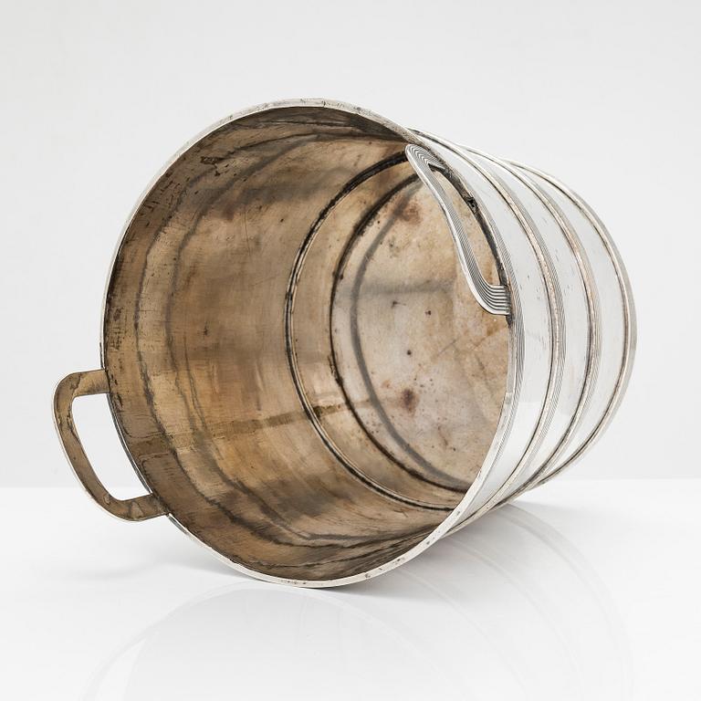 Vinkylare, försilvrad, England, 1800-talets första hälft.