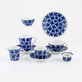 Marianne Westman, 34 pices of 'Mon Amie' porcelain, Rörstrand, Sweden.