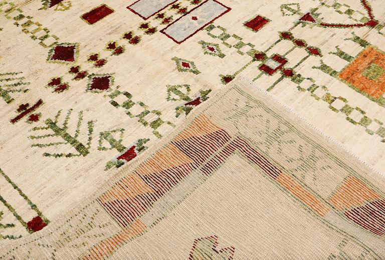 A rug, Morocco design, approx. 291 x 255 cm.