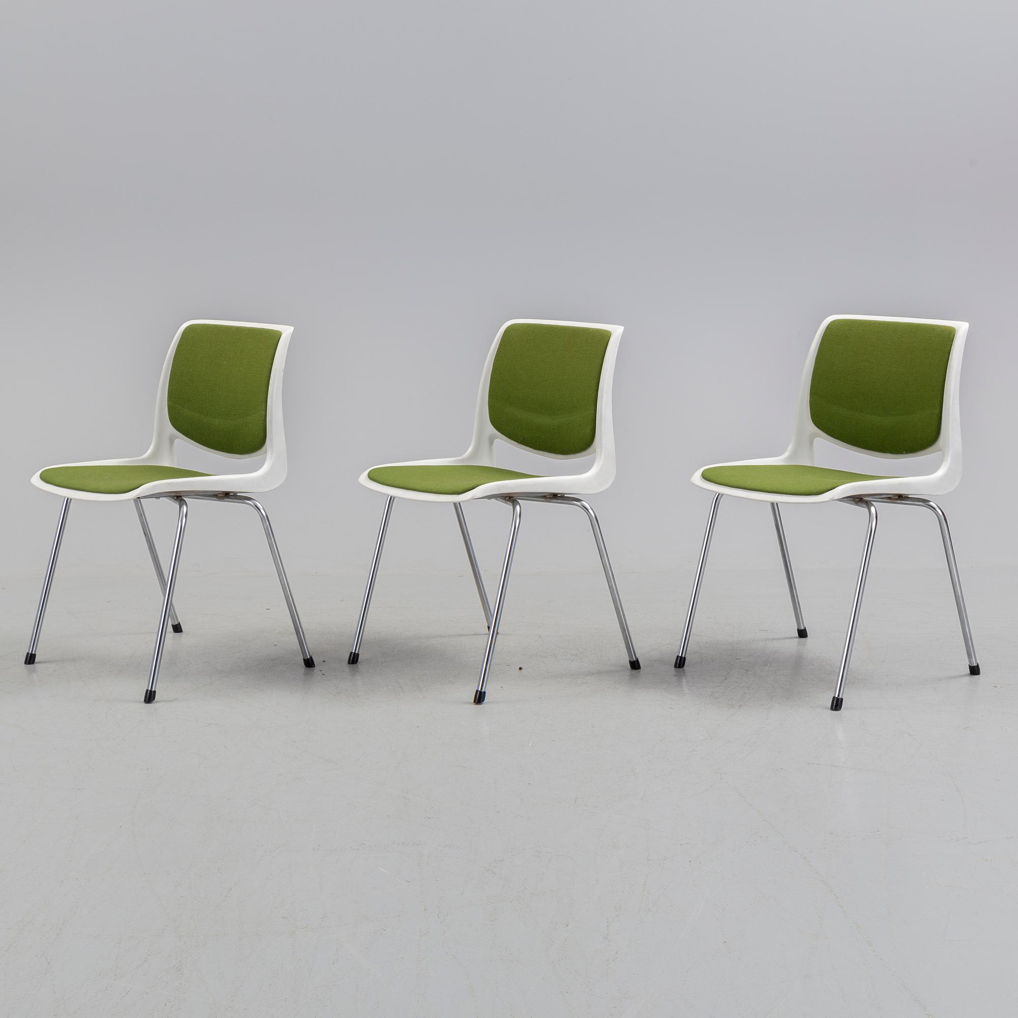 BENDT WINGE, a set of three chairs, Norway, 1970s.