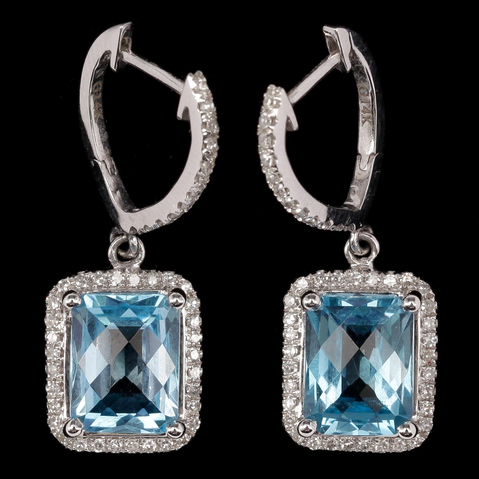 ÖRHÄNGEN, ett par, 14k vitguld och blå topaser tot ca 5,7 ct med briljantslipade diamanter. Tot vikt ca 5,6 gram.