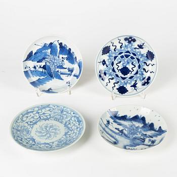 Seven blue and white Chinese dishes, a teapot and a stemcup, 19th/20th century.