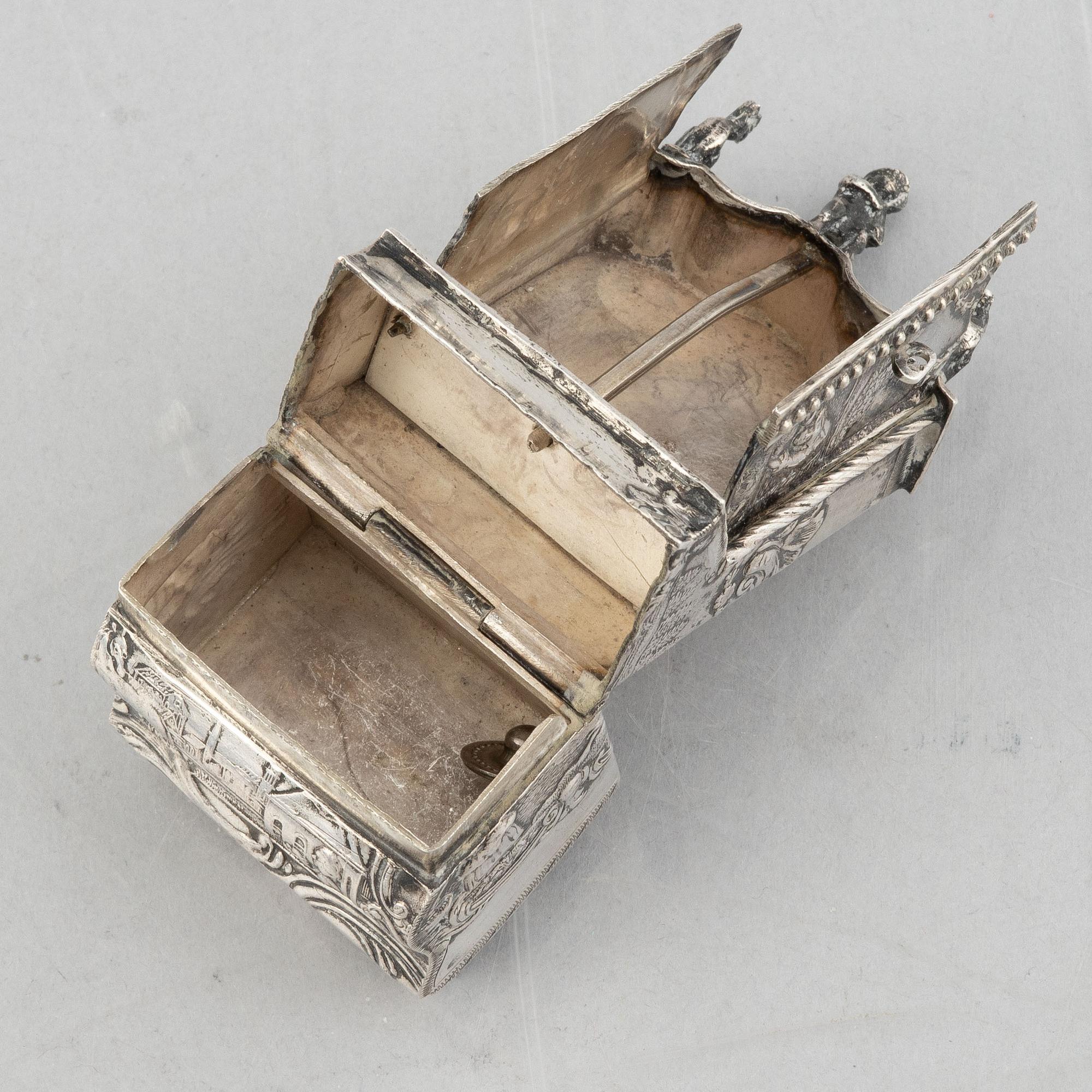 Silver, 22 pieces, including GW Shiebler, New York circa 1900.