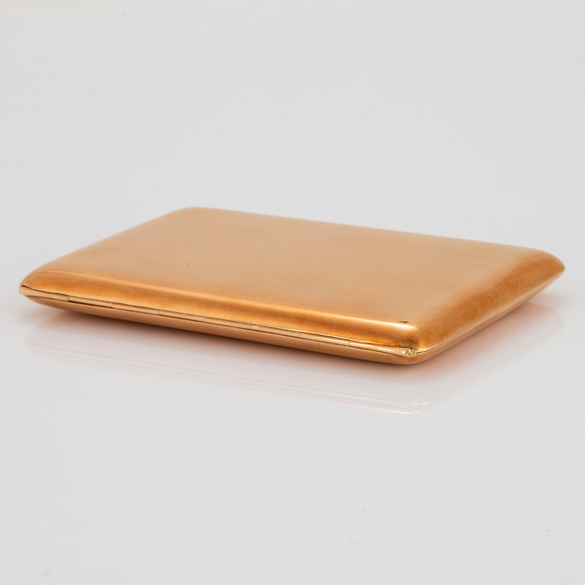 WA Bolin cigarettetui 14K guld med åttkantslipade diamanter.