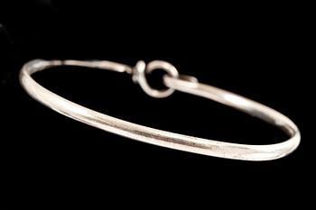 ARMRING, silver, Torun Bülow Hübe för Georg Jensen. Vikt ca 10 g.