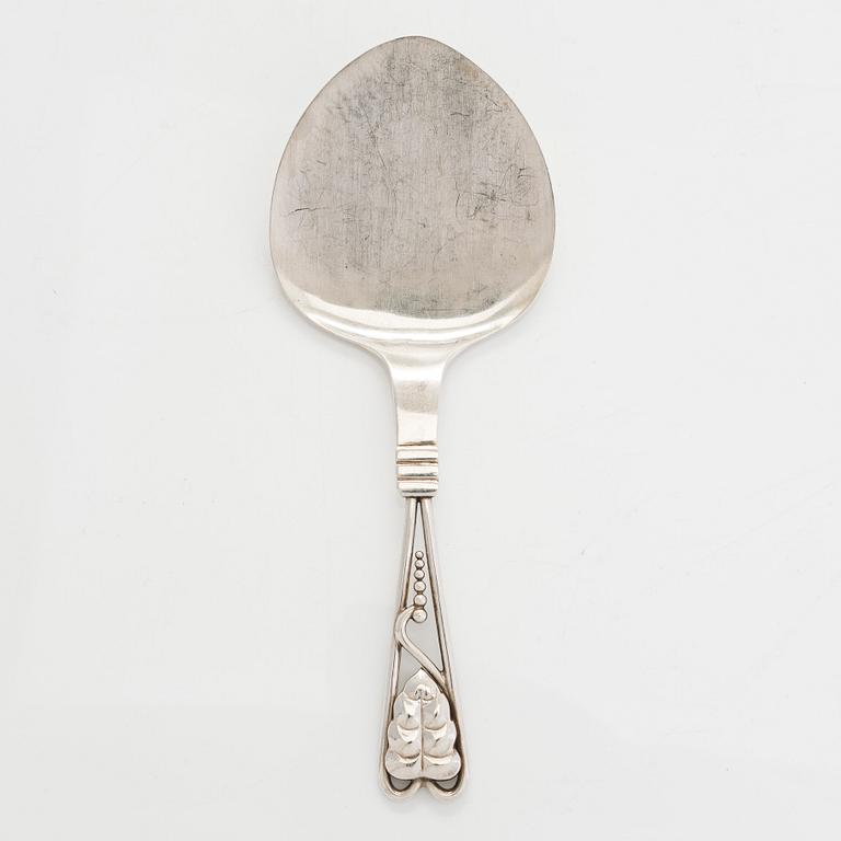 Georg Jensen, an early 20th-century silver server, 1904-1908. Model G.I. 71.