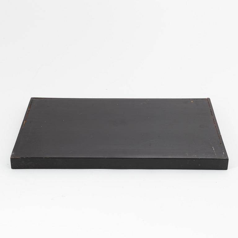 Brickor två stycken, samt skrivschatull, s.k. Suzuribako, Japan, Meiji  (1868-1912).